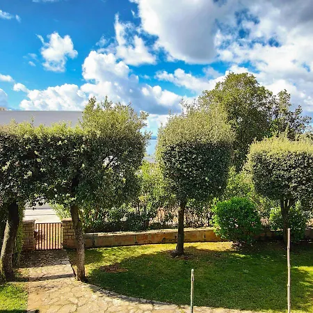 Villa Seaside House Puntaskala