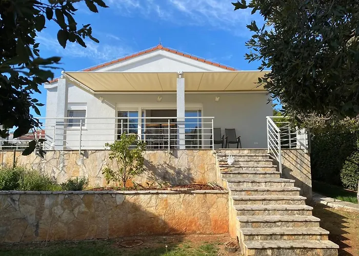 Seaside House Puntaskala Villa *