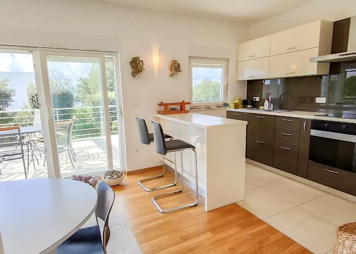 Villa Seaside House Puntaskala